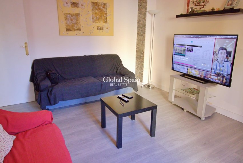 Wederverkoop - APPARTEMENT -
ELCHE - Plaza Crevillente-juzgados