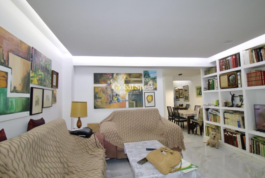 Wederverkoop - APPARTEMENT -
ELCHE - Plaza Crevillente-juzgados