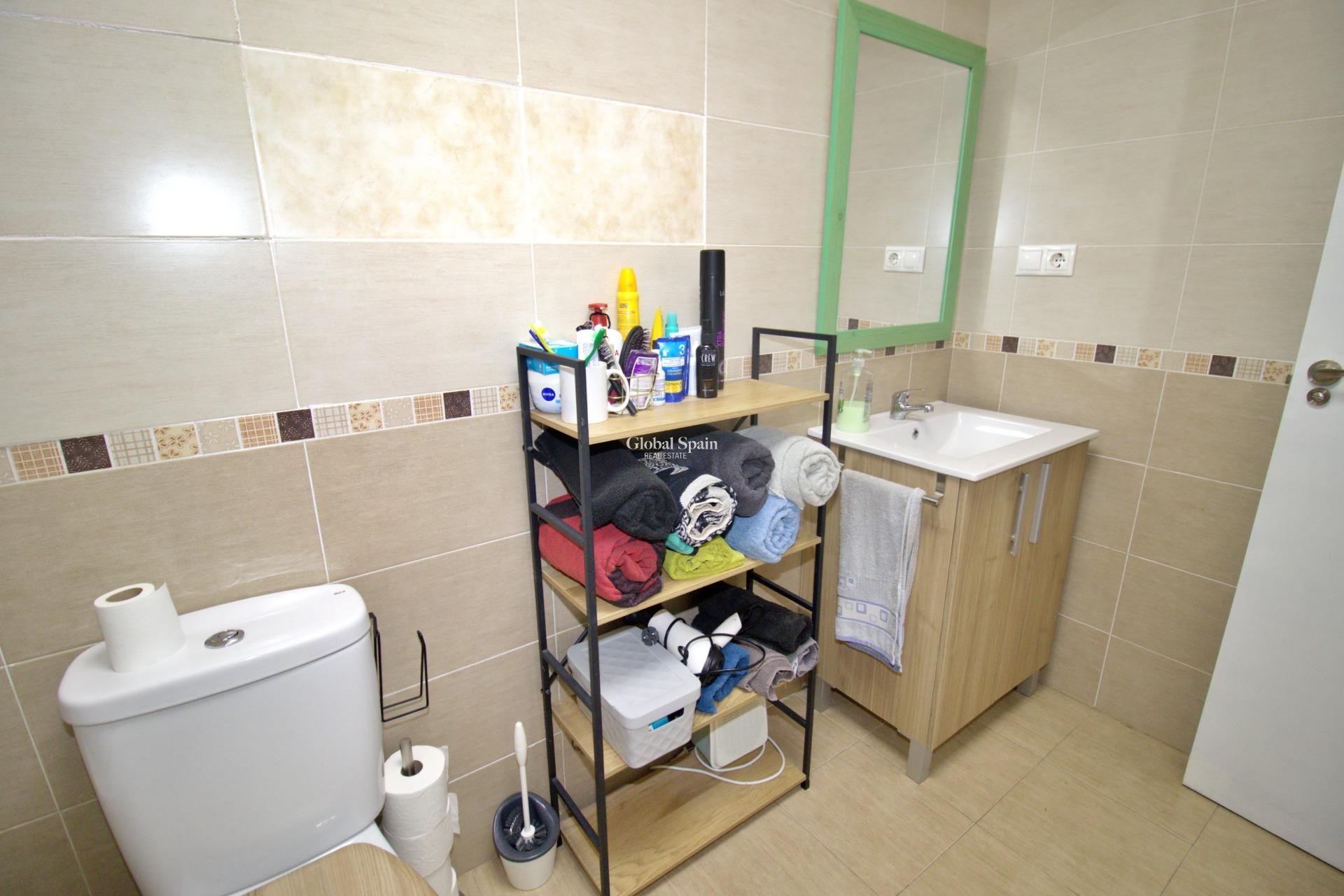 Wederverkoop - APPARTEMENT -
ELCHE - Plaza Madrid