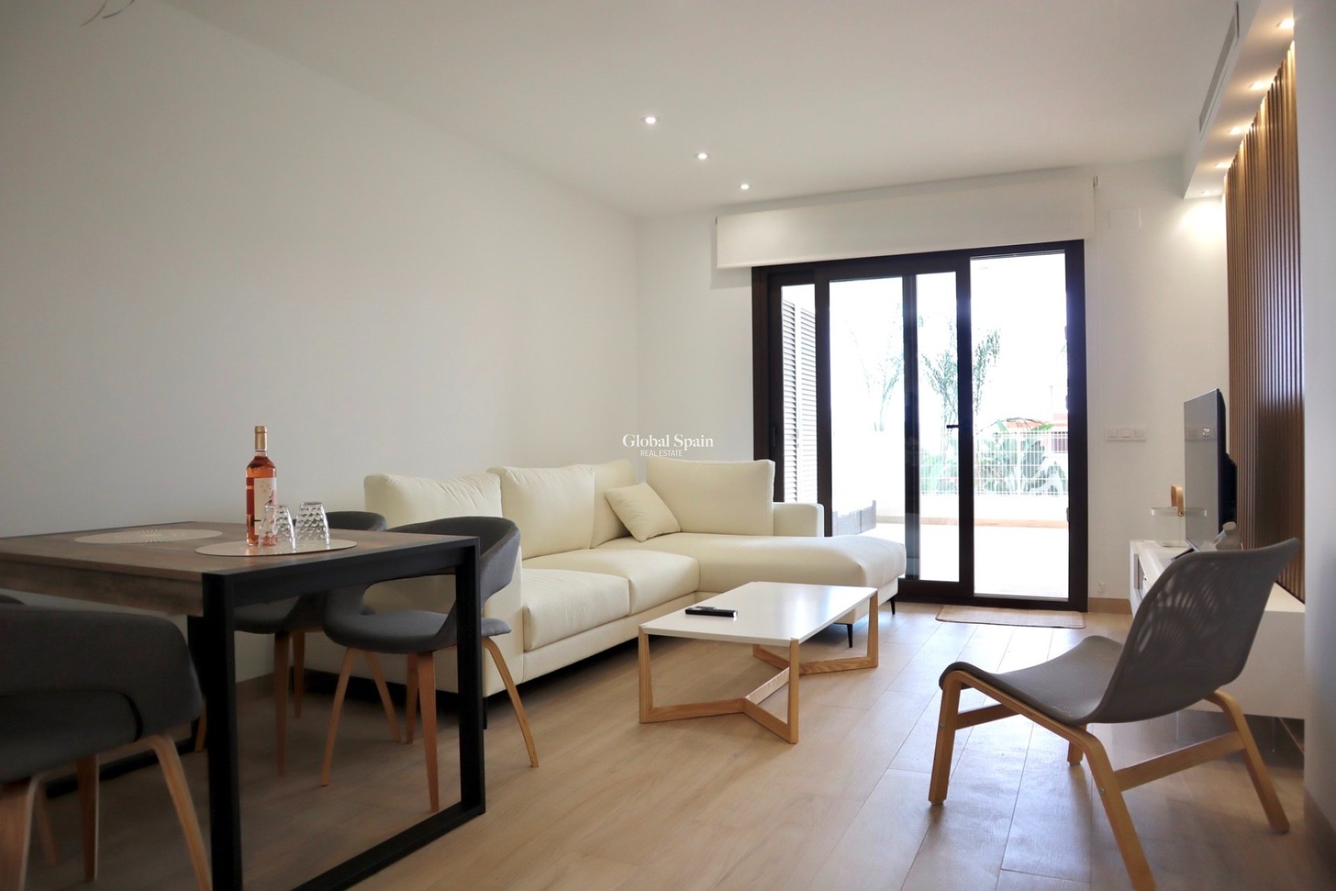 Wederverkoop - Appartement -
FINESTRAT