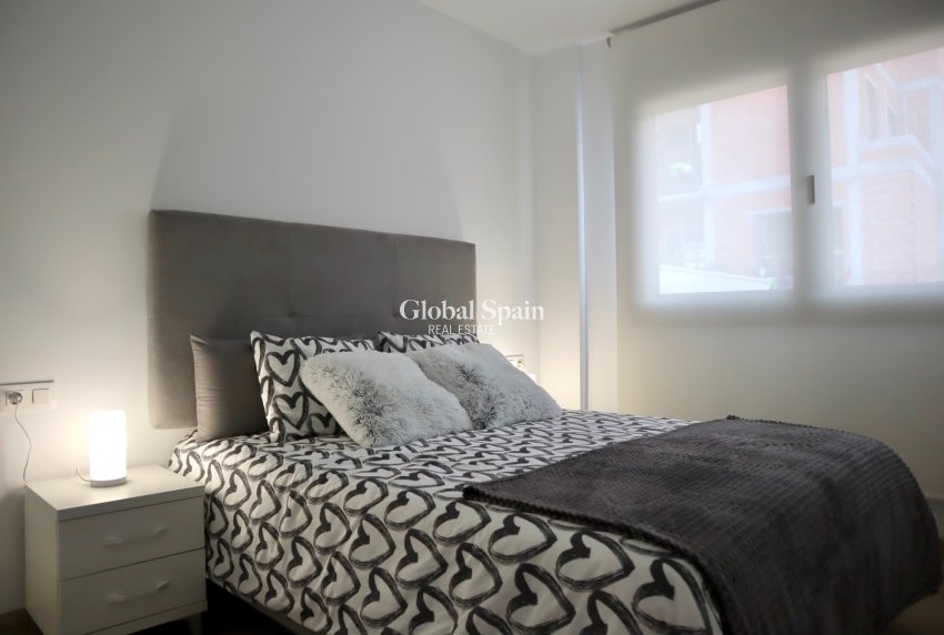 Wederverkoop - Appartement -
FINESTRAT