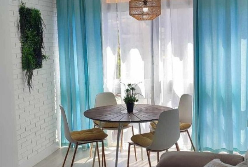 Wederverkoop - APPARTEMENT -
FINESTRAT