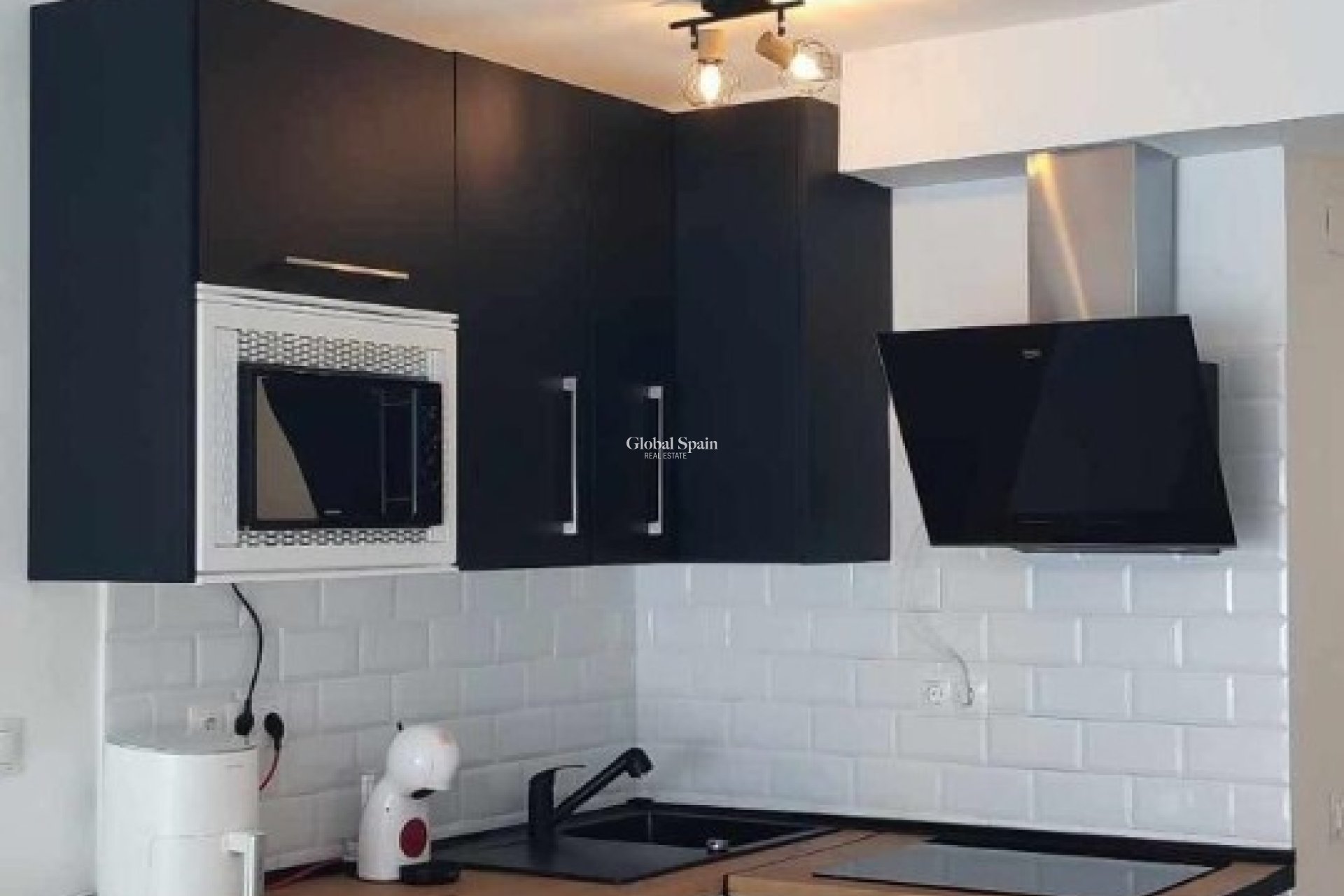 Wederverkoop - APPARTEMENT -
FINESTRAT