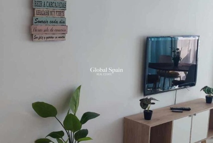 Wederverkoop - APPARTEMENT -
FINESTRAT