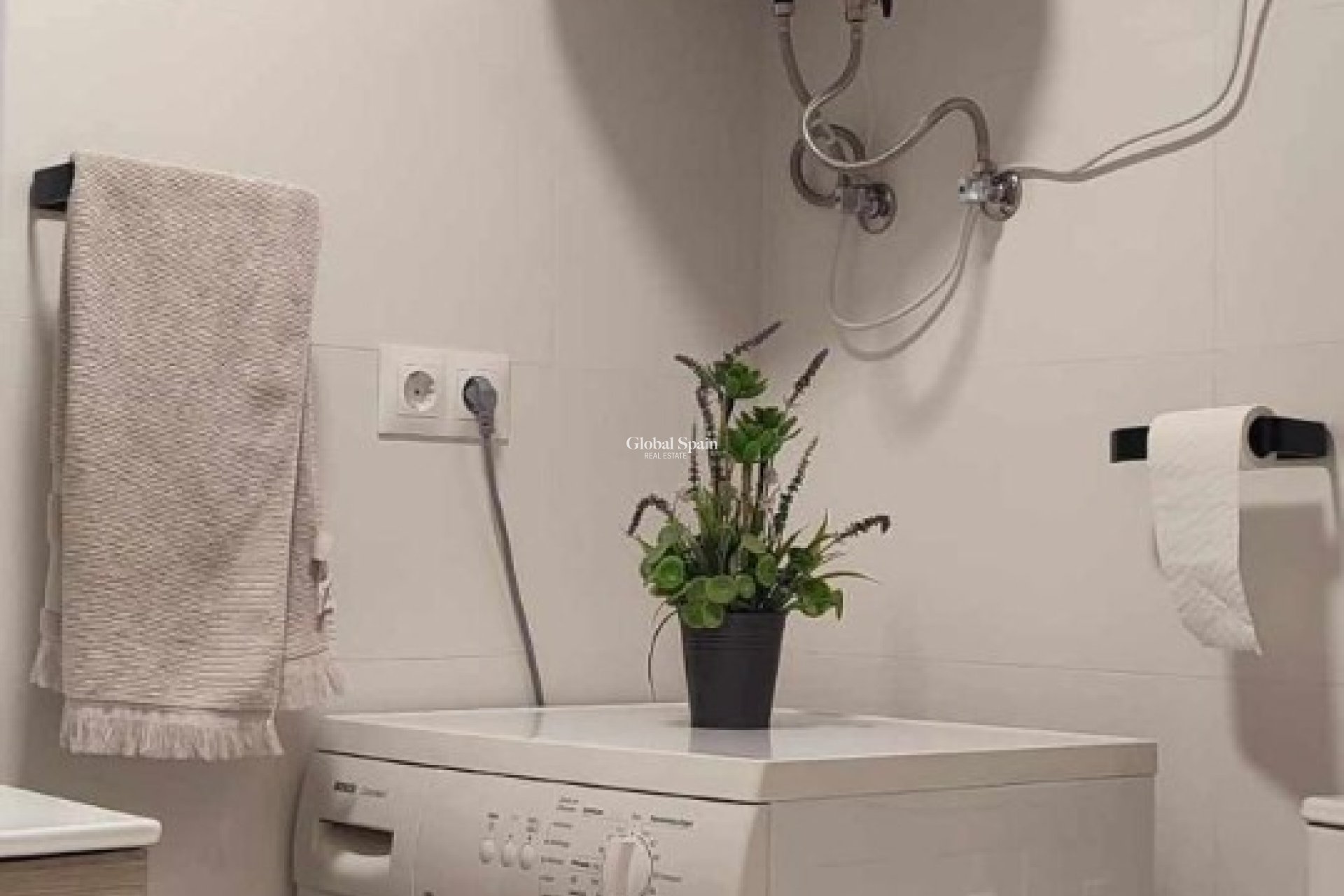 Wederverkoop - APPARTEMENT -
FINESTRAT