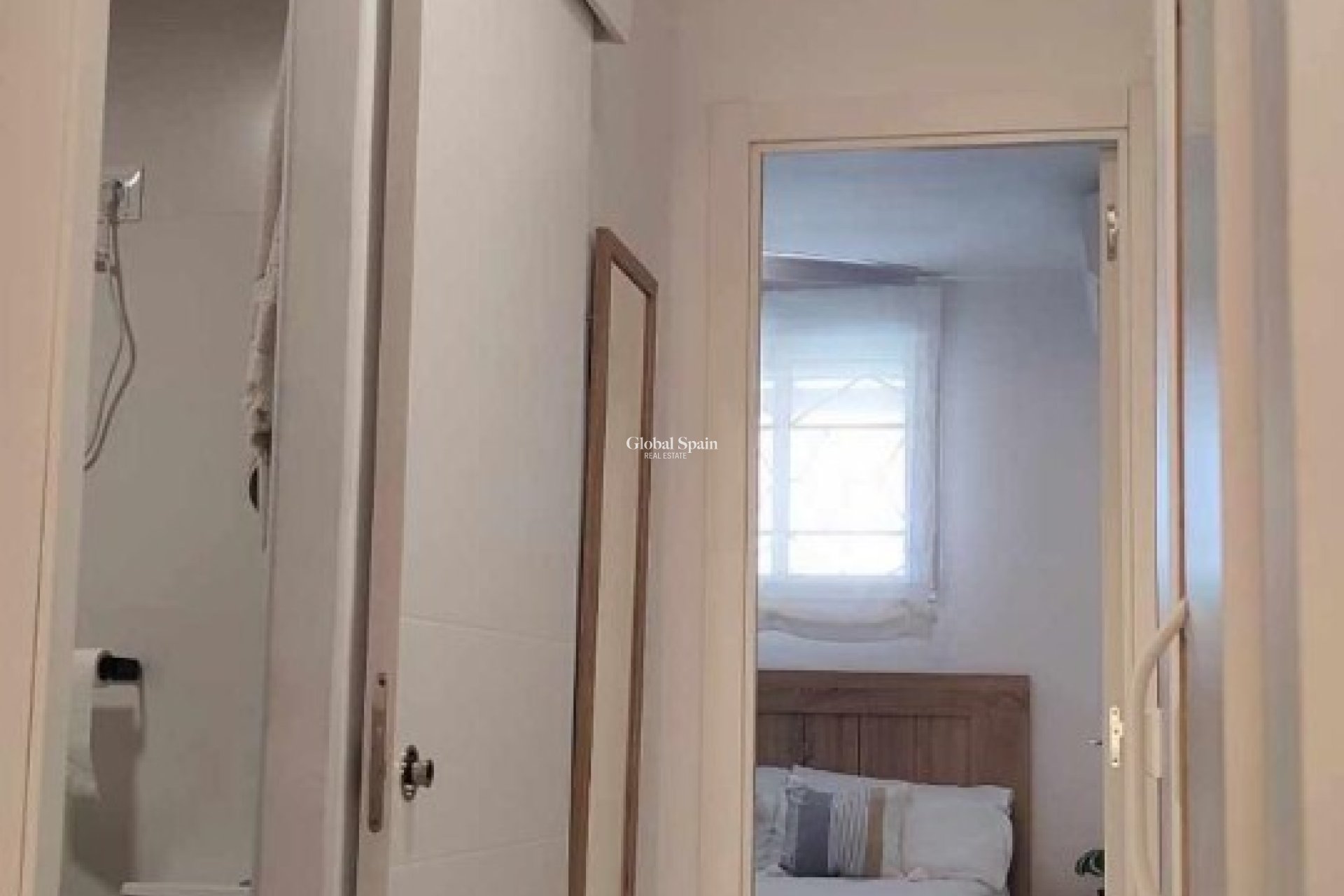 Wederverkoop - APPARTEMENT -
FINESTRAT