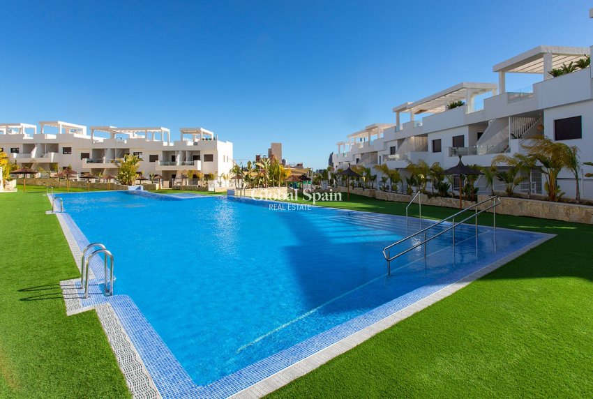 Wederverkoop - APPARTEMENT -
FINESTRAT