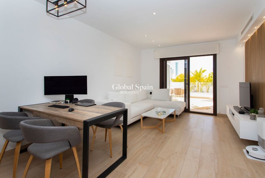 Wederverkoop - APPARTEMENT -
FINESTRAT