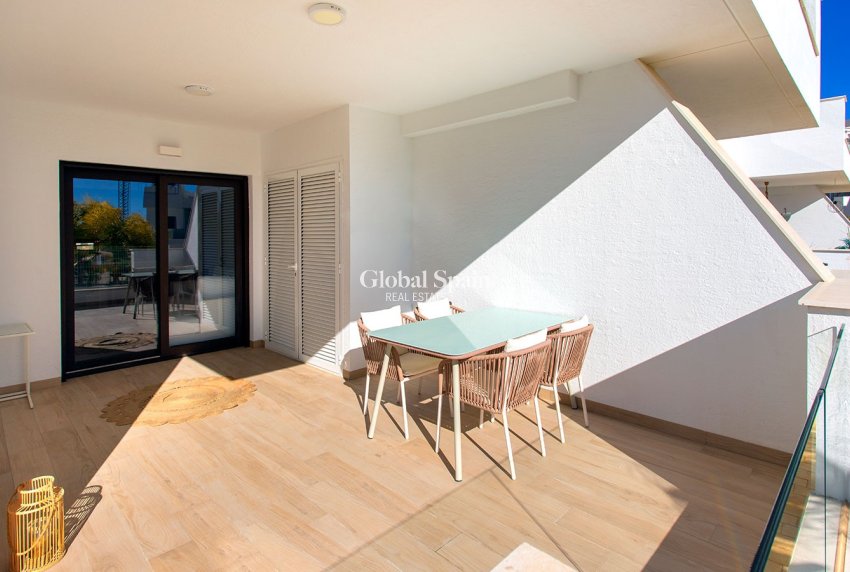 Wederverkoop - APPARTEMENT -
FINESTRAT