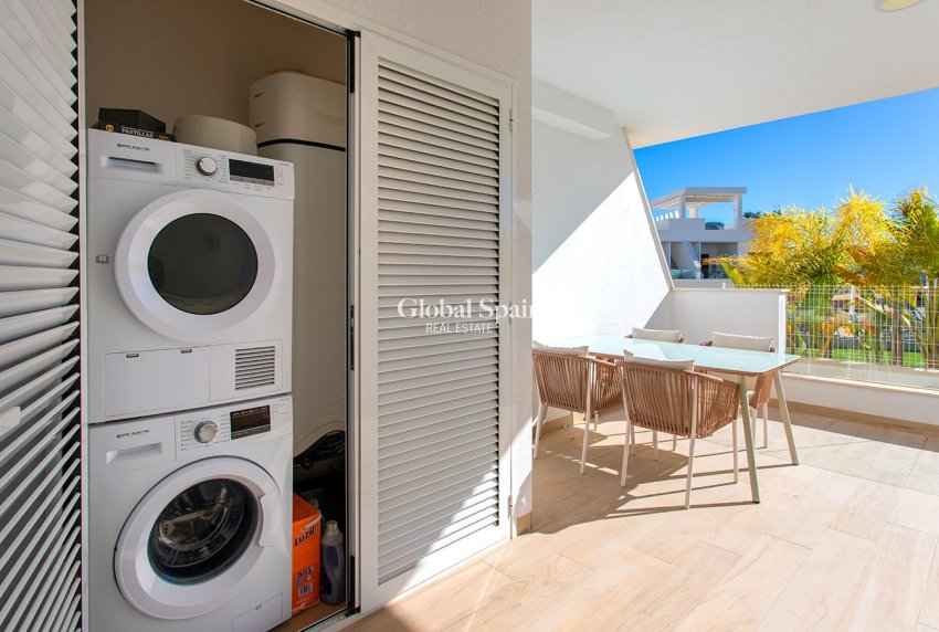 Wederverkoop - APPARTEMENT -
FINESTRAT