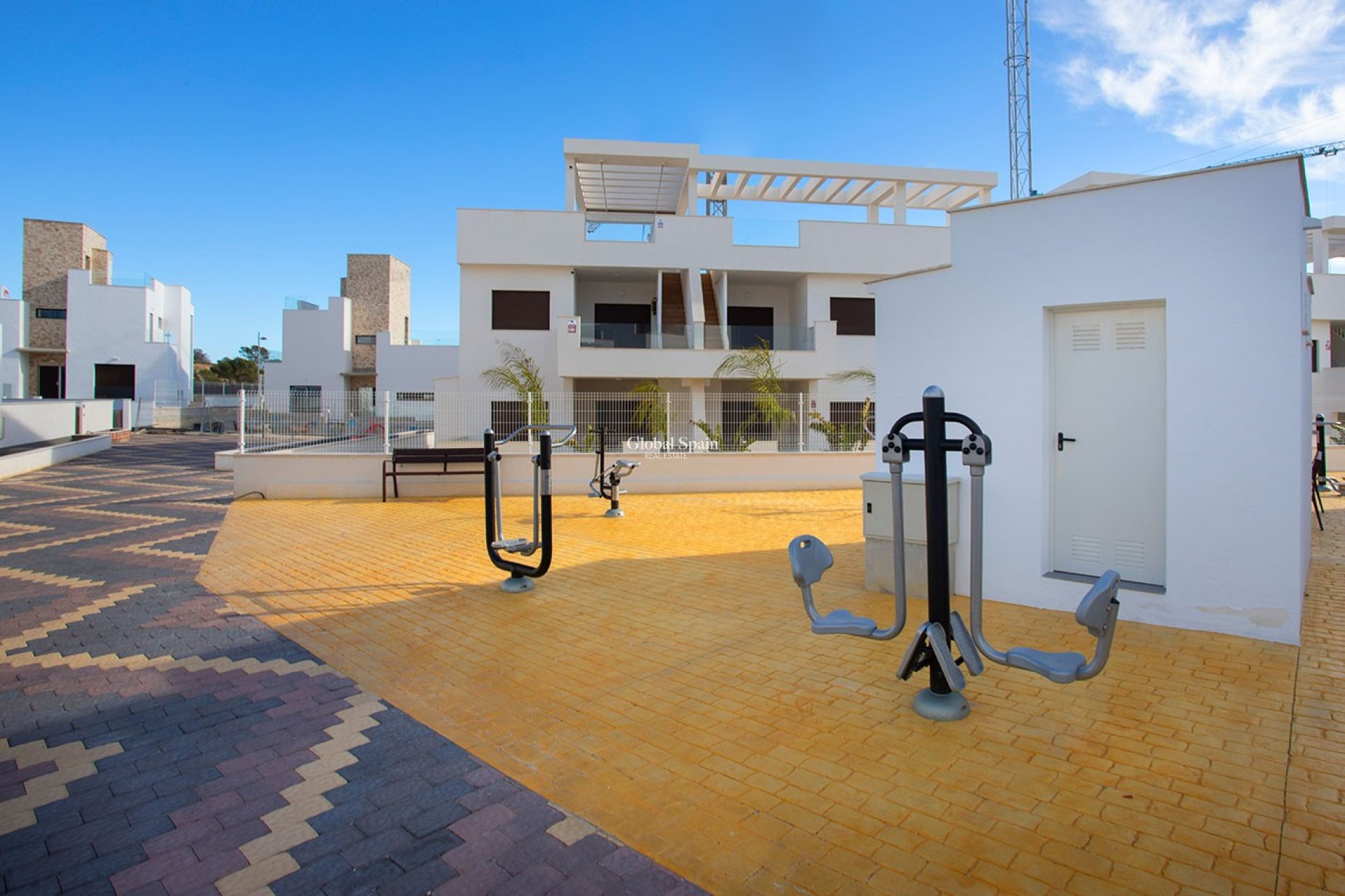 Wederverkoop - APPARTEMENT -
FINESTRAT