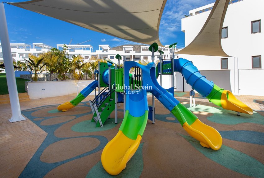 Wederverkoop - APPARTEMENT -
FINESTRAT