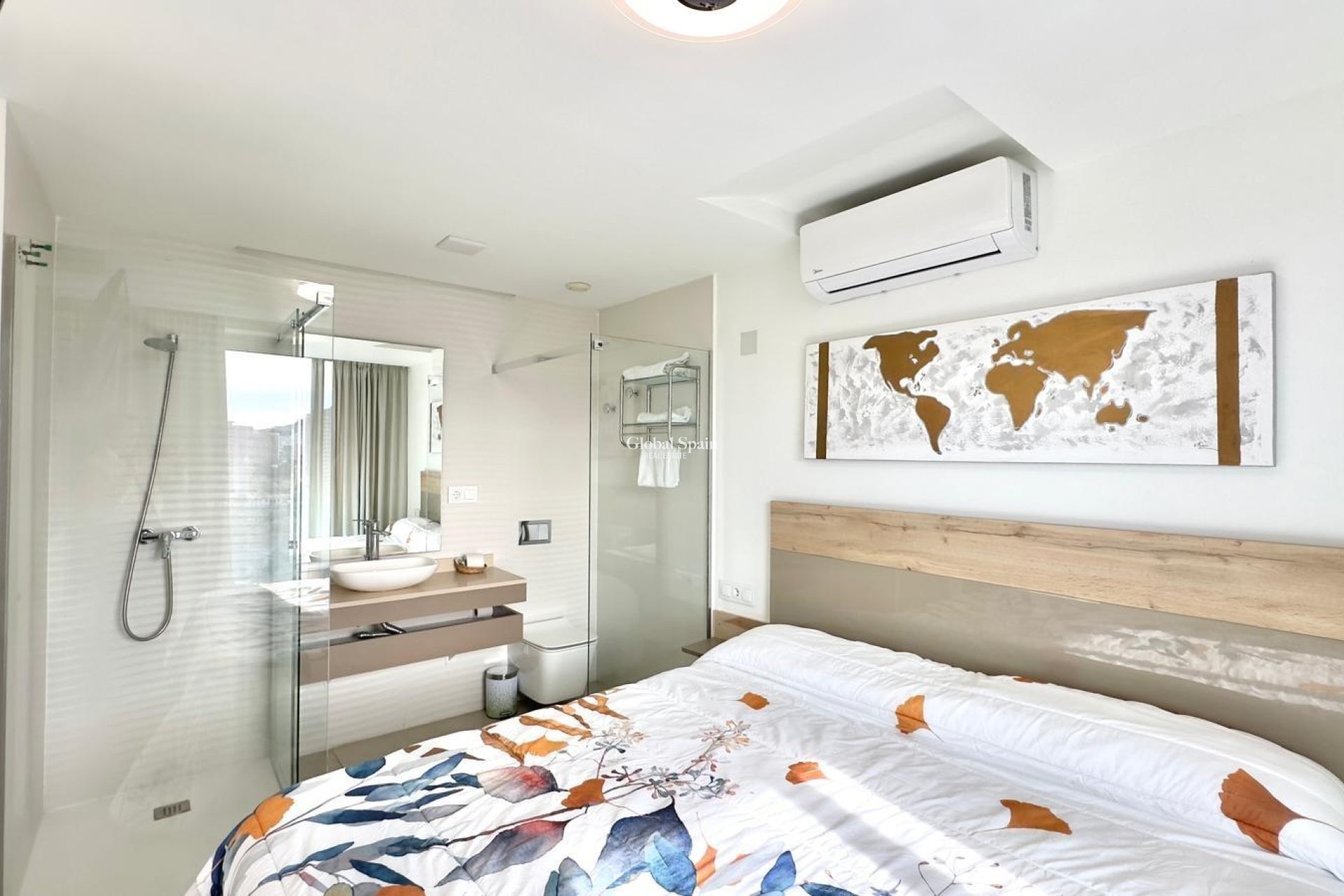 Wederverkoop - APPARTEMENT -
FINESTRAT