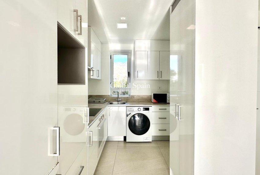 Wederverkoop - APPARTEMENT -
FINESTRAT