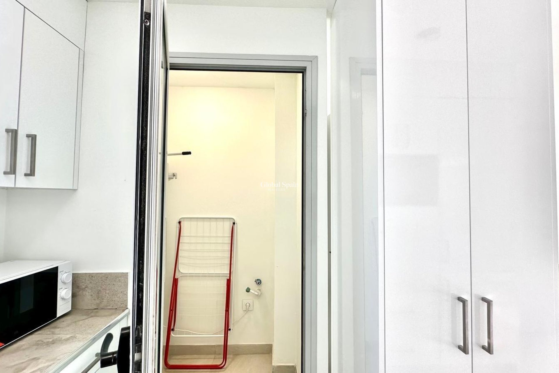 Wederverkoop - APPARTEMENT -
FINESTRAT