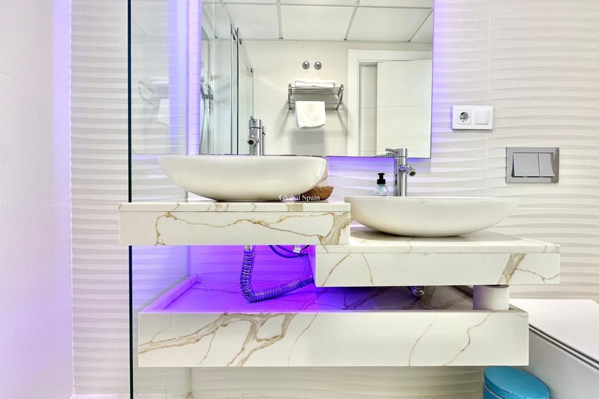 Wederverkoop - APPARTEMENT -
FINESTRAT