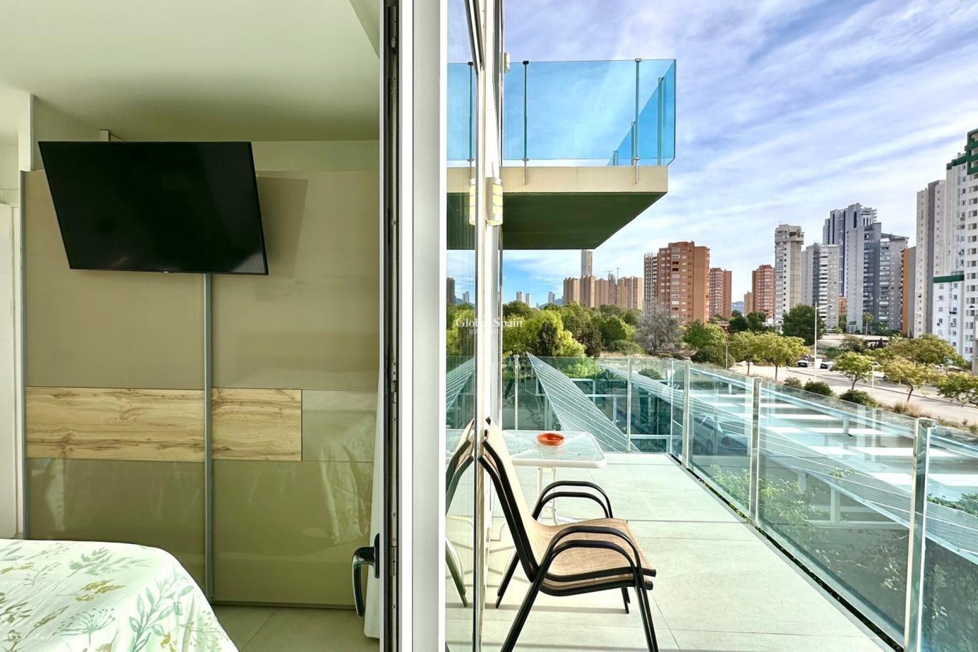 Wederverkoop - APPARTEMENT -
FINESTRAT