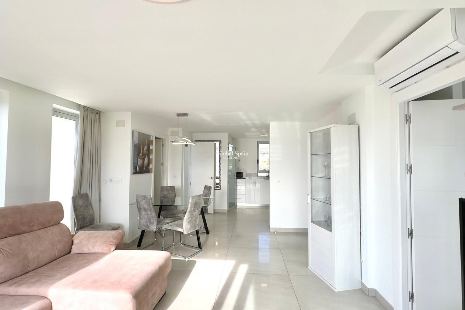 Wederverkoop - APPARTEMENT -
FINESTRAT