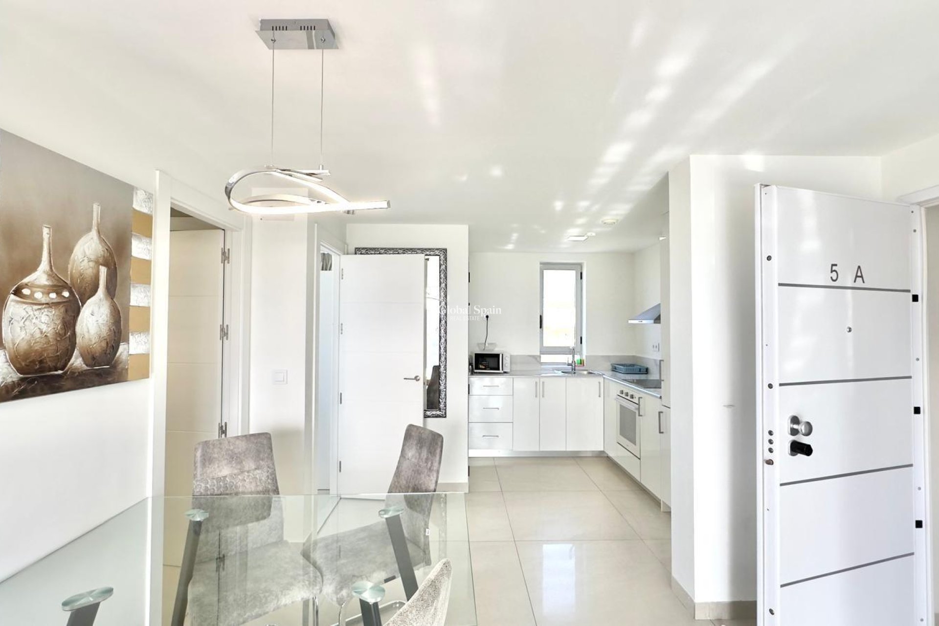 Wederverkoop - APPARTEMENT -
FINESTRAT