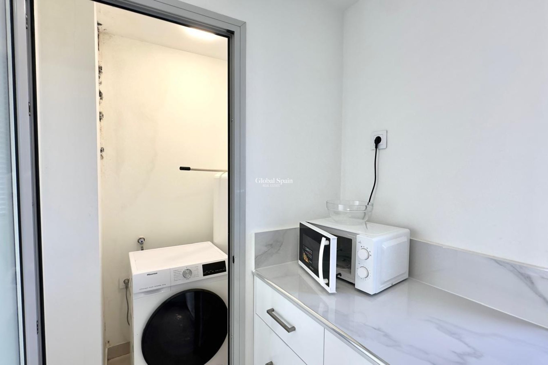 Wederverkoop - APPARTEMENT -
FINESTRAT