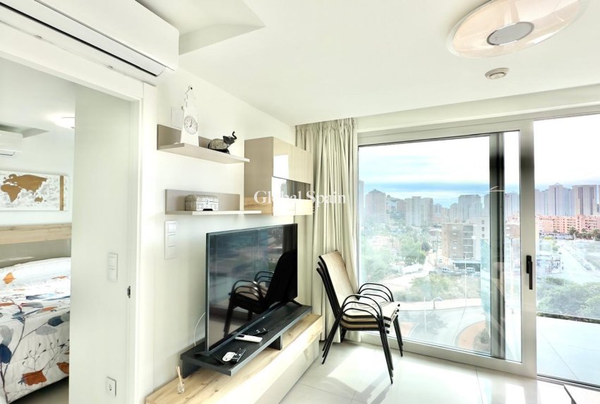 Wederverkoop - APPARTEMENT -
FINESTRAT