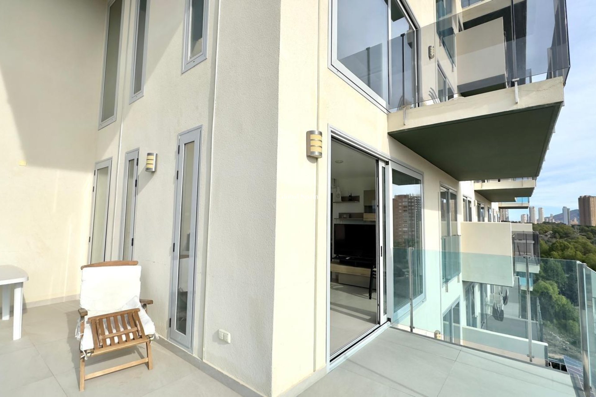 Wederverkoop - APPARTEMENT -
FINESTRAT