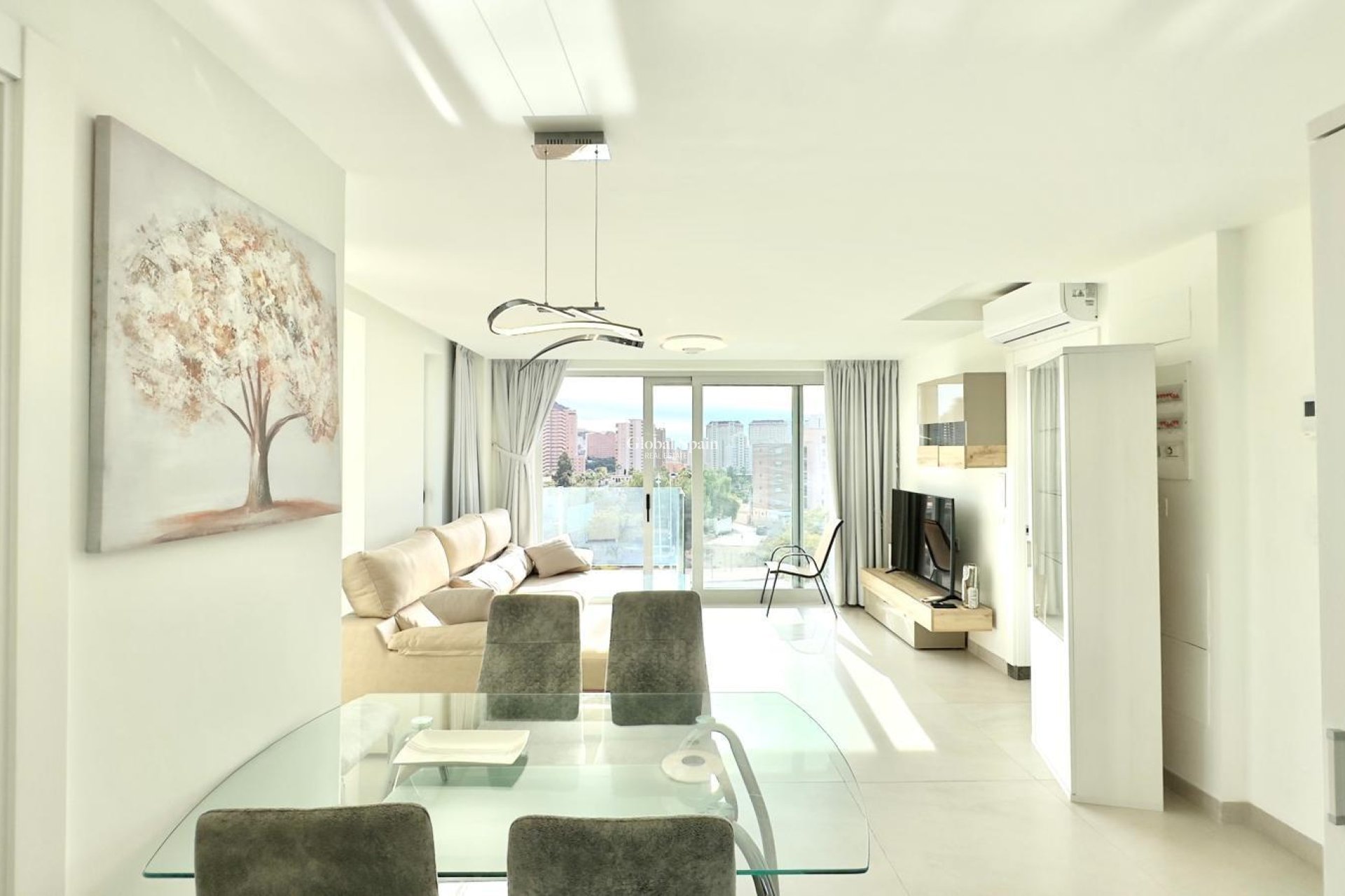 Wederverkoop - APPARTEMENT -
FINESTRAT