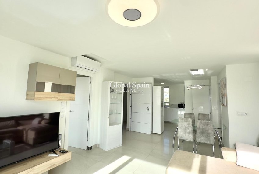 Wederverkoop - APPARTEMENT -
FINESTRAT