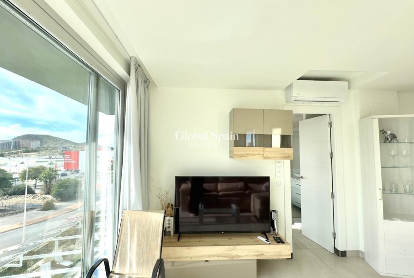 Wederverkoop - APPARTEMENT -
FINESTRAT
