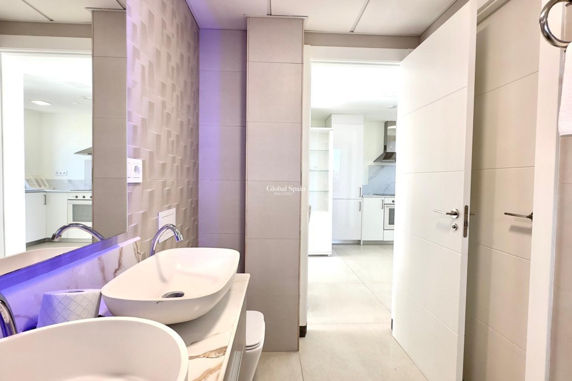 Wederverkoop - APPARTEMENT -
FINESTRAT