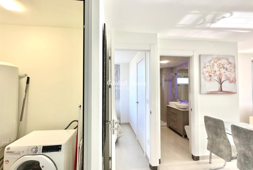 Wederverkoop - APPARTEMENT -
FINESTRAT