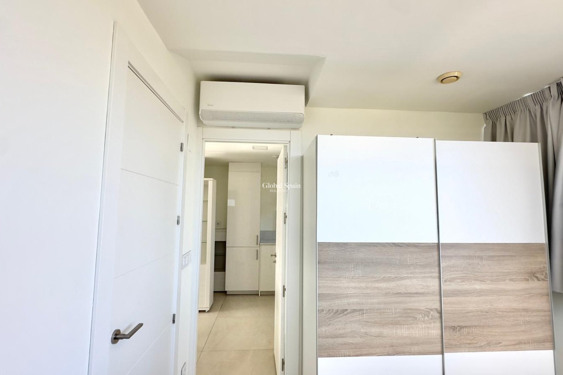 Wederverkoop - APPARTEMENT -
FINESTRAT