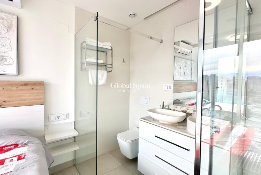 Wederverkoop - APPARTEMENT -
FINESTRAT