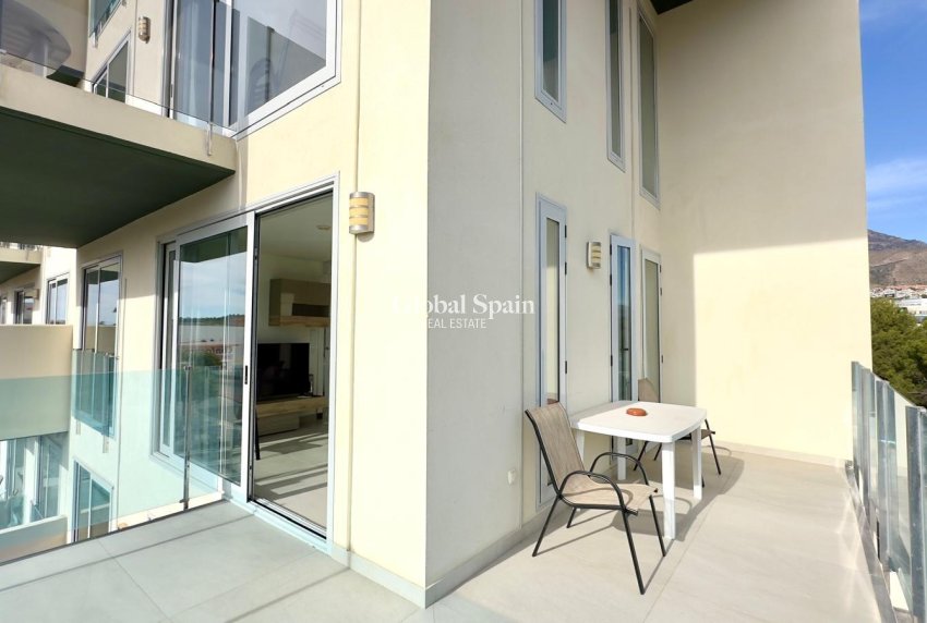 Wederverkoop - APPARTEMENT -
FINESTRAT