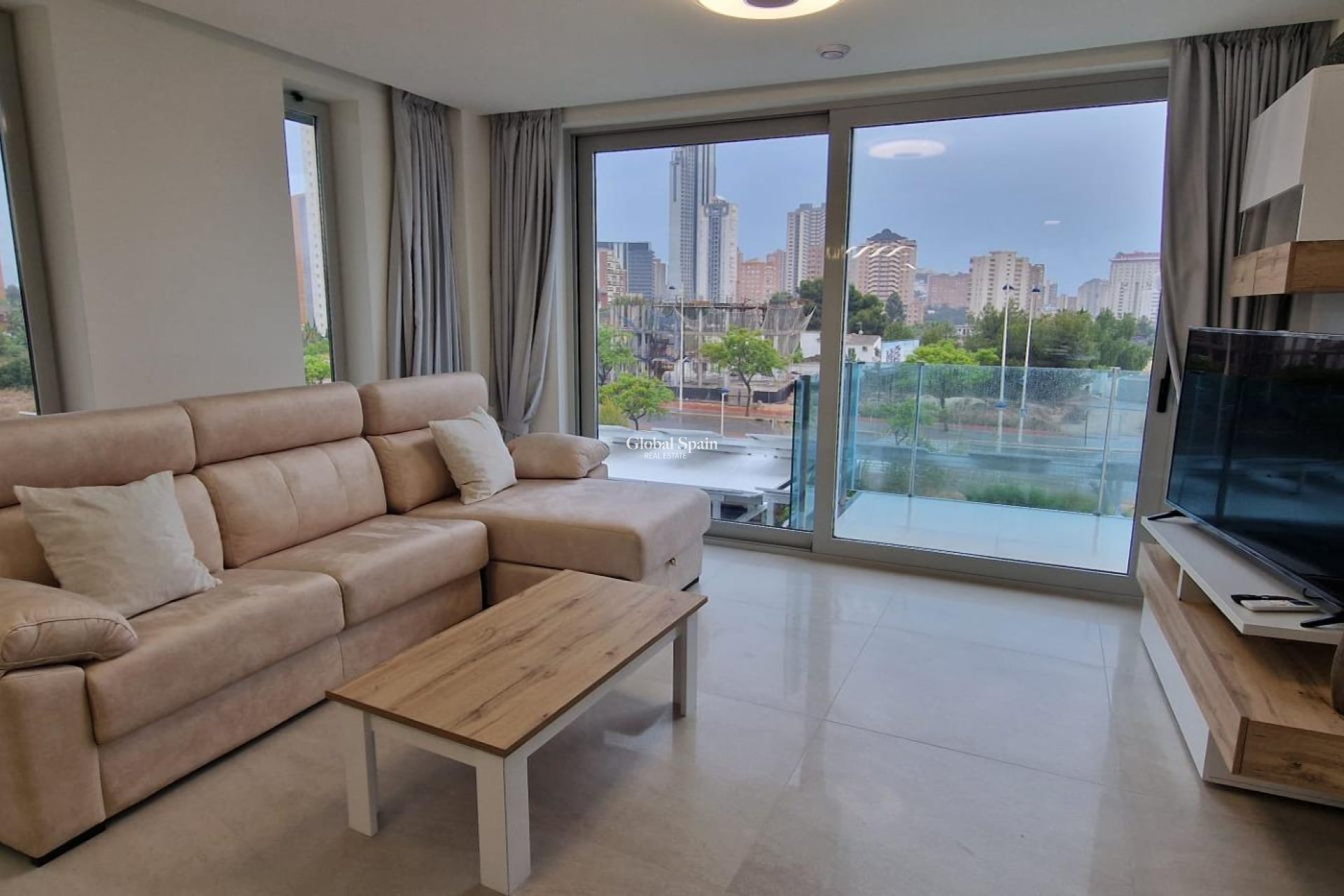 Wederverkoop - APPARTEMENT -
FINESTRAT
