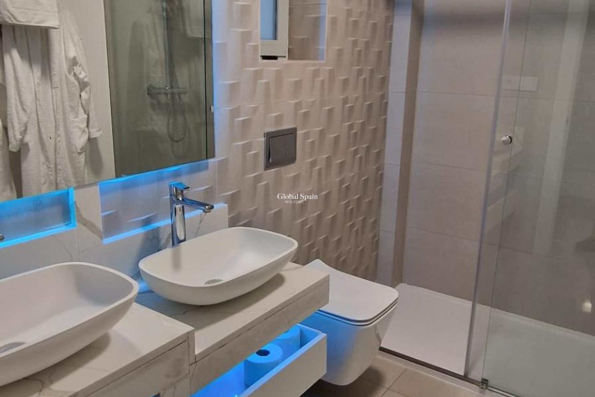 Wederverkoop - APPARTEMENT -
FINESTRAT