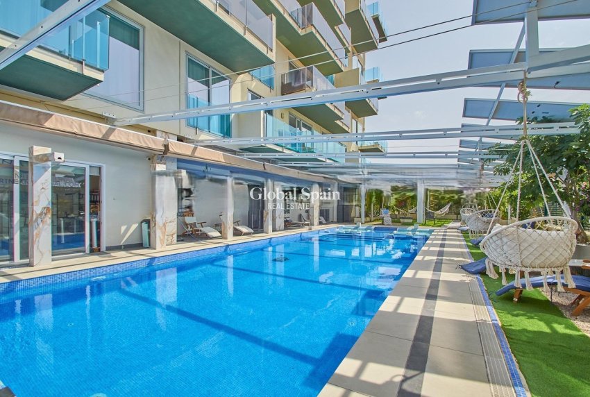 Wederverkoop - APPARTEMENT -
FINESTRAT