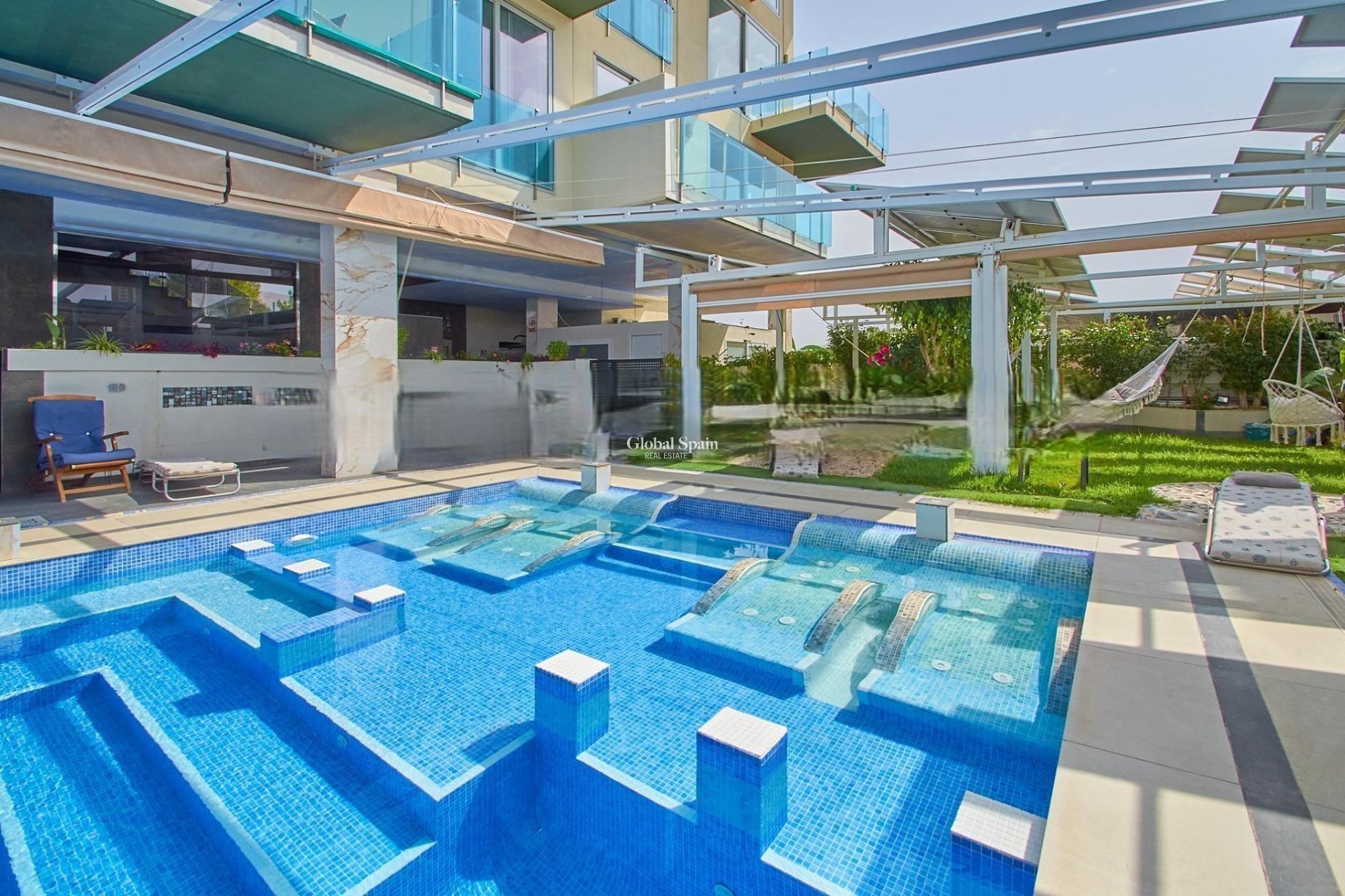Wederverkoop - APPARTEMENT -
FINESTRAT