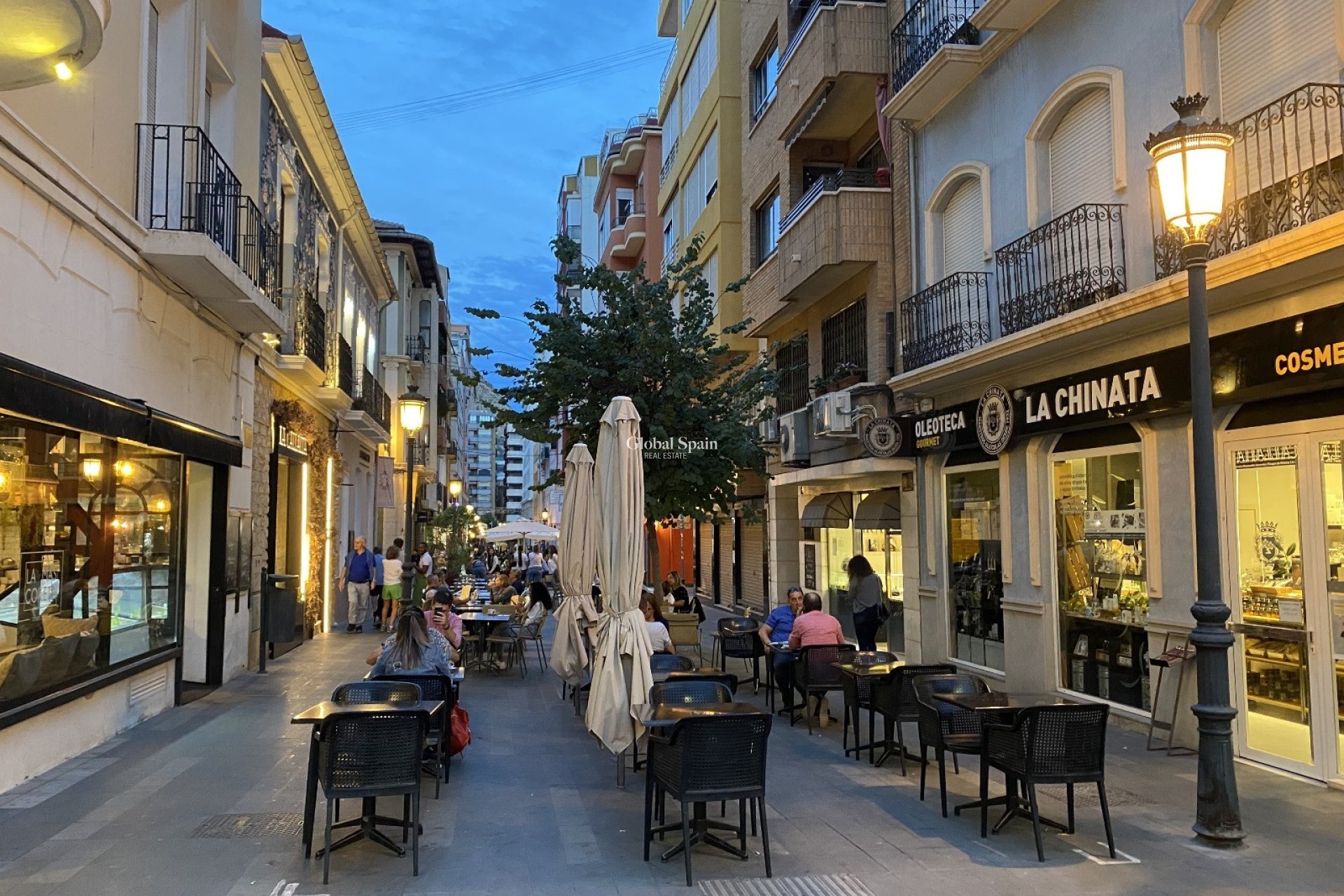 Wederverkoop - Appartement - Flat -
ALICANTE - Centro