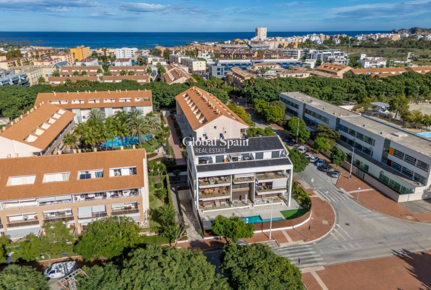 Wederverkoop - Appartement - Flat -
JÁVEA - El Arenal