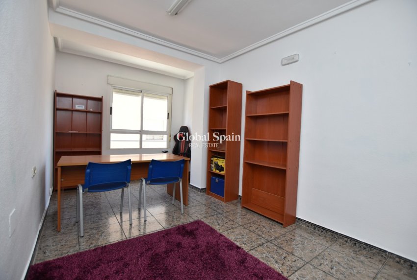 Wederverkoop - Appartement - Flat -
ROJALES - ROJALAS