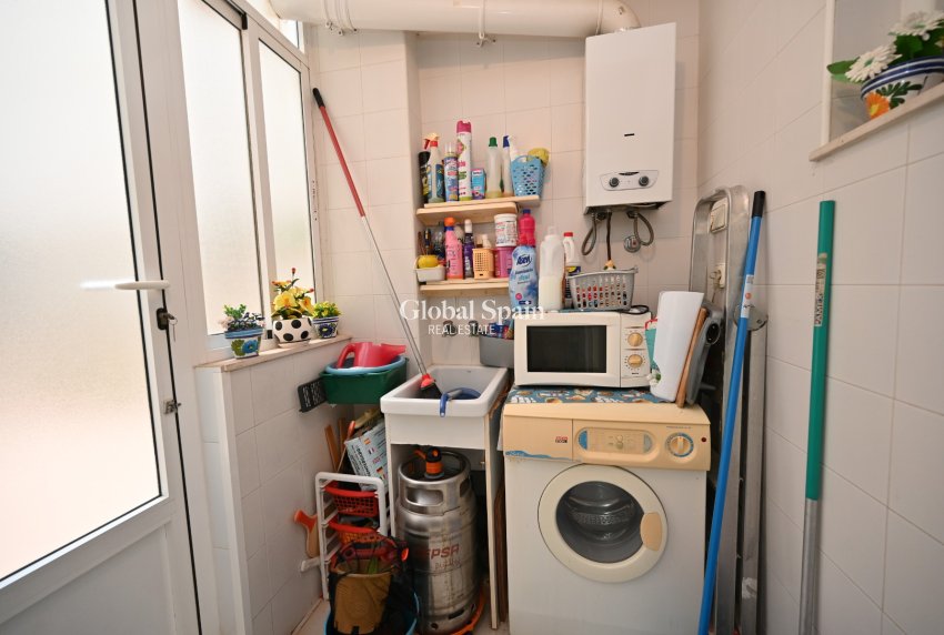 Wederverkoop - Appartement - Flat -
TORREVIEJA - La Mata