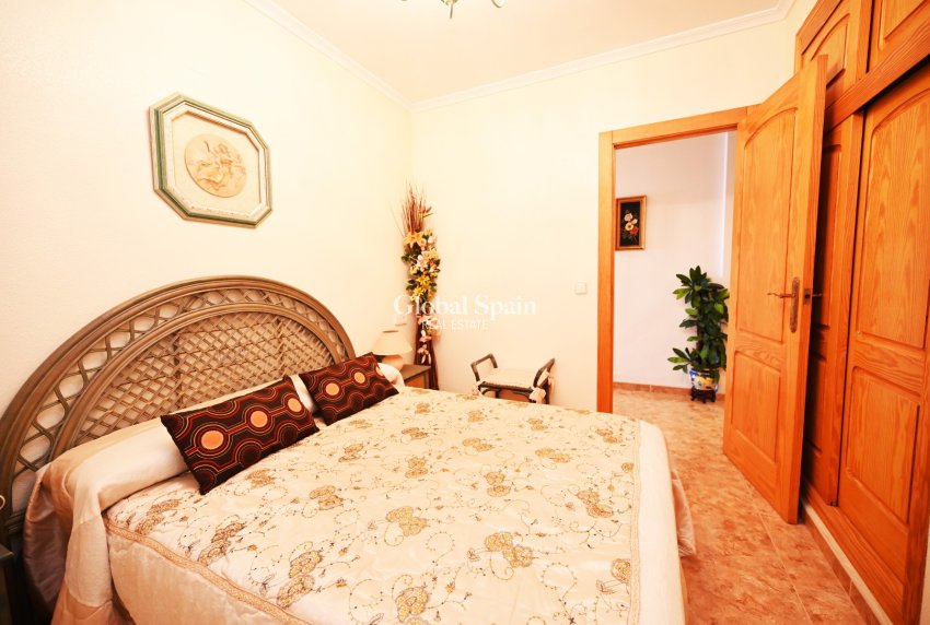 Wederverkoop - Appartement - Flat -
TORREVIEJA - La Mata