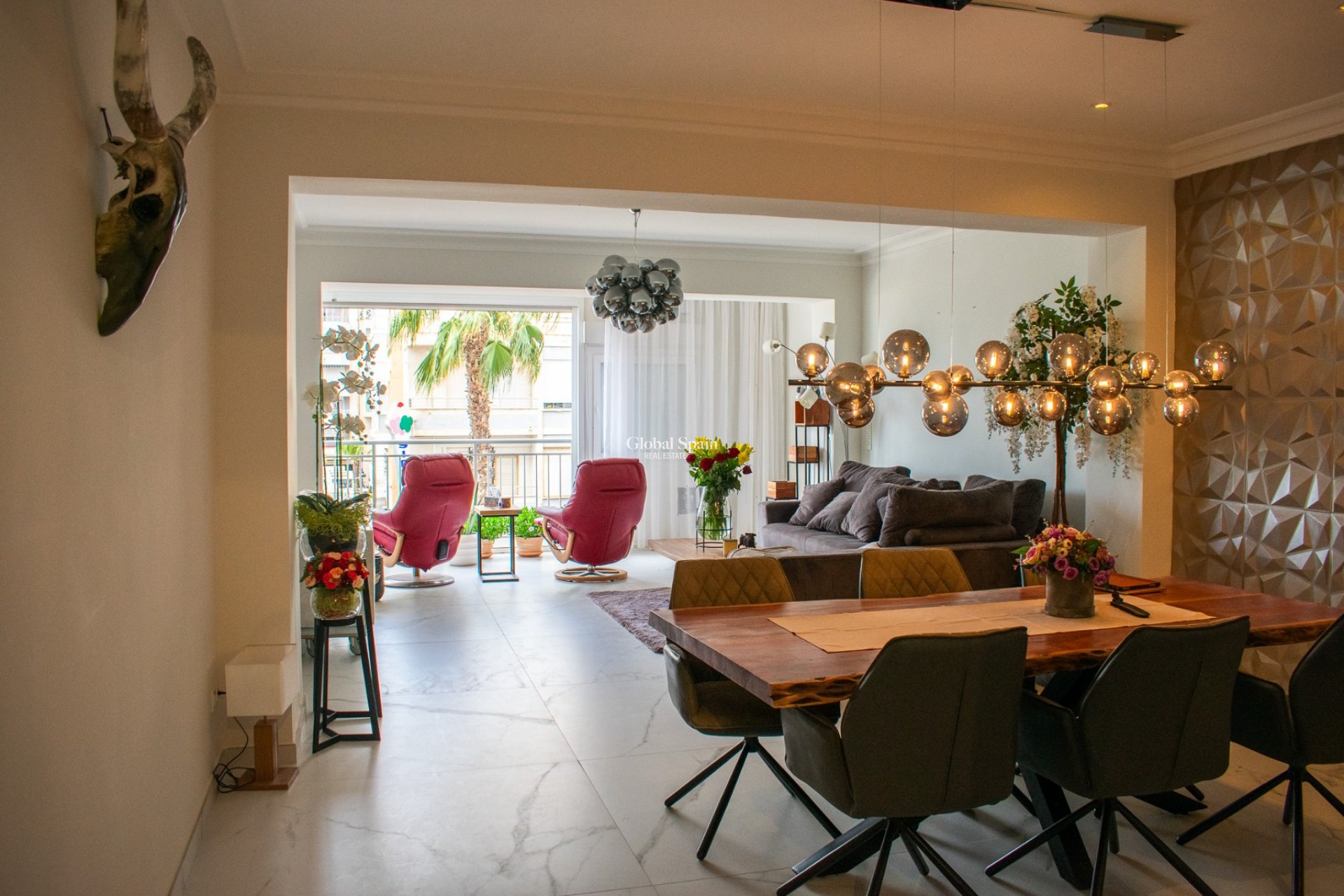 Wederverkoop - Appartement - Flat -
TORREVIEJA - Torrevieja Centro