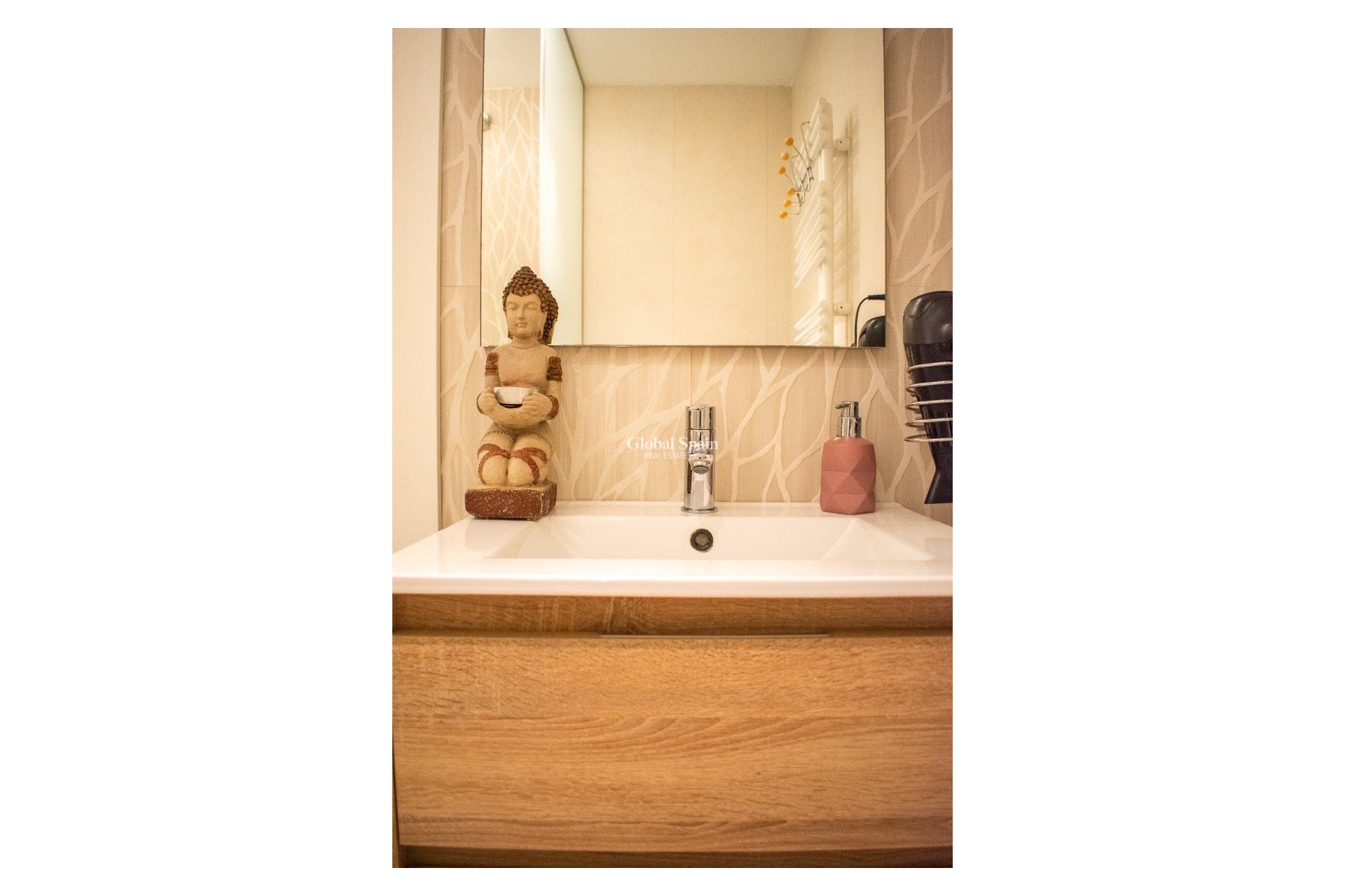 Wederverkoop - Appartement - Flat -
TORREVIEJA - Torrevieja Centro