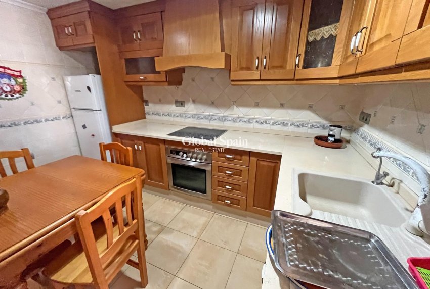 Wederverkoop - APPARTEMENT -
FORMENTERA DEL SEGURA - Palacios