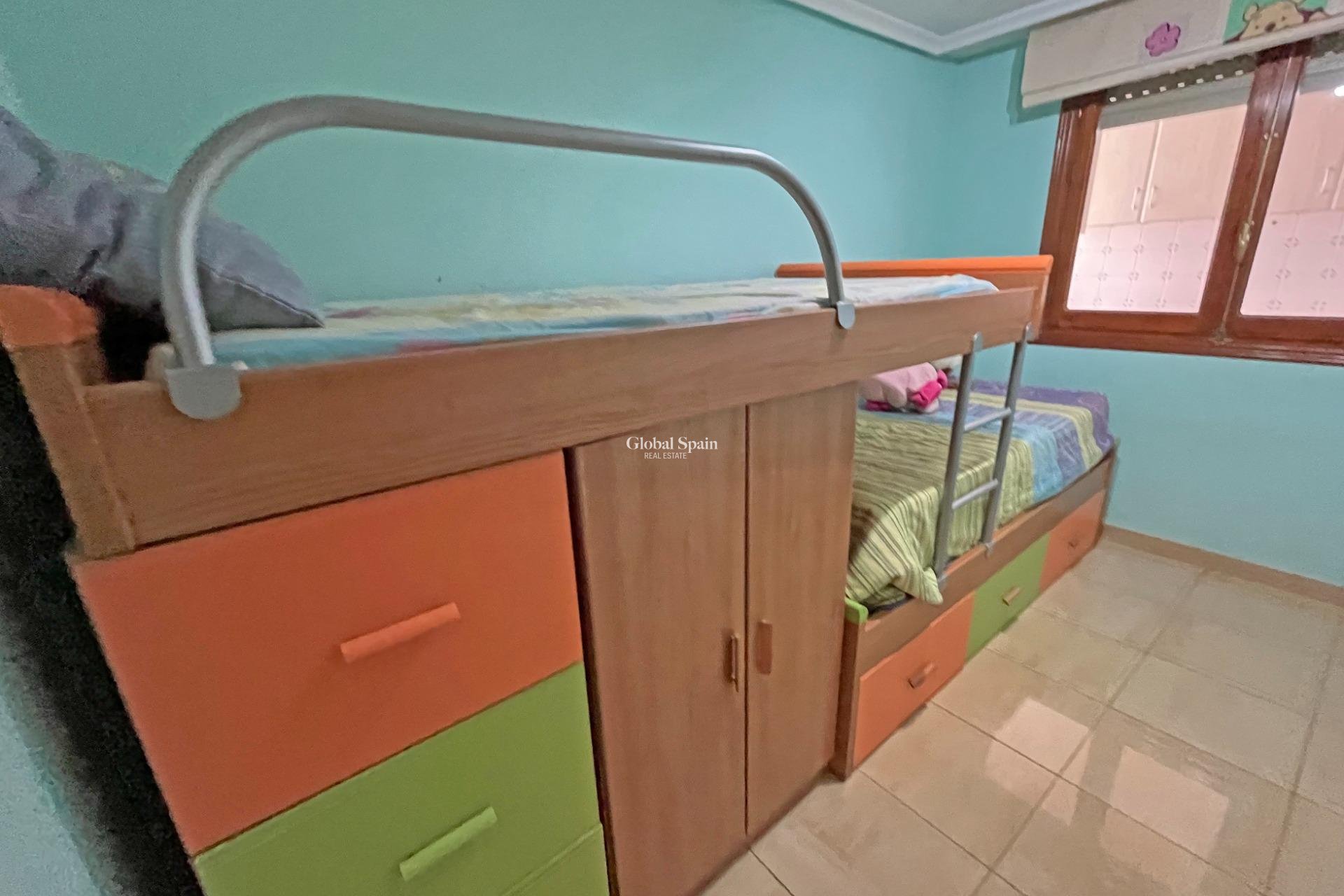 Wederverkoop - APPARTEMENT -
FORMENTERA DEL SEGURA - Palacios