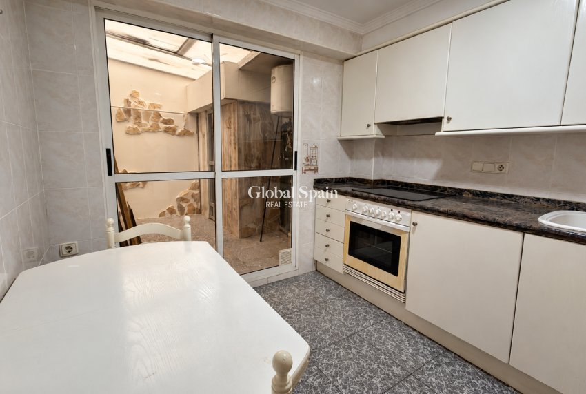 Wederverkoop - APPARTEMENT -
GANDÍA - Grau de Gandia