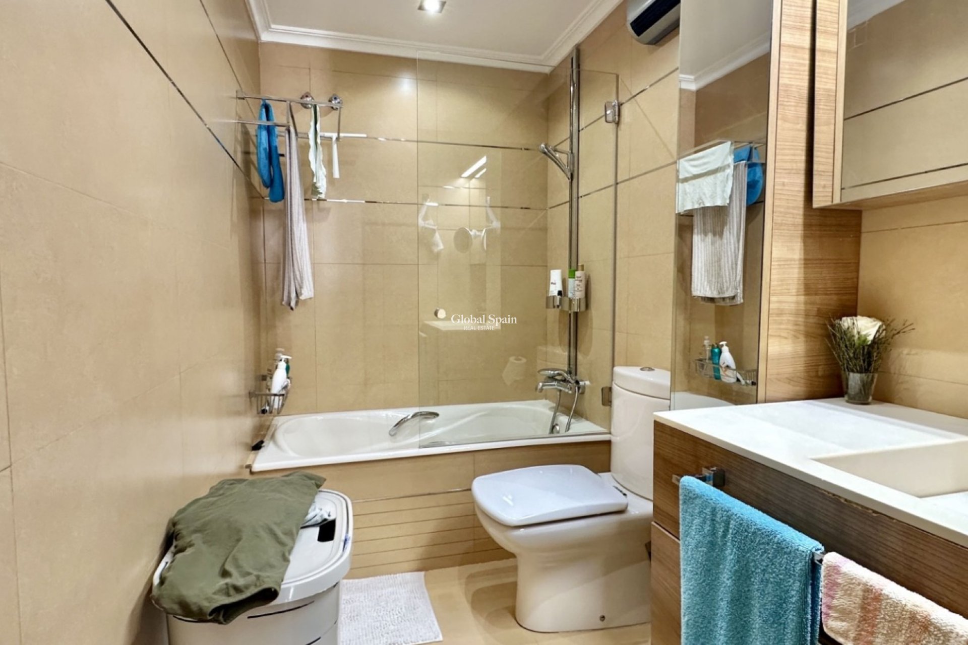 Wederverkoop - APPARTEMENT -
GUARDAMAR DEL SEGURA - Beach Guardamar