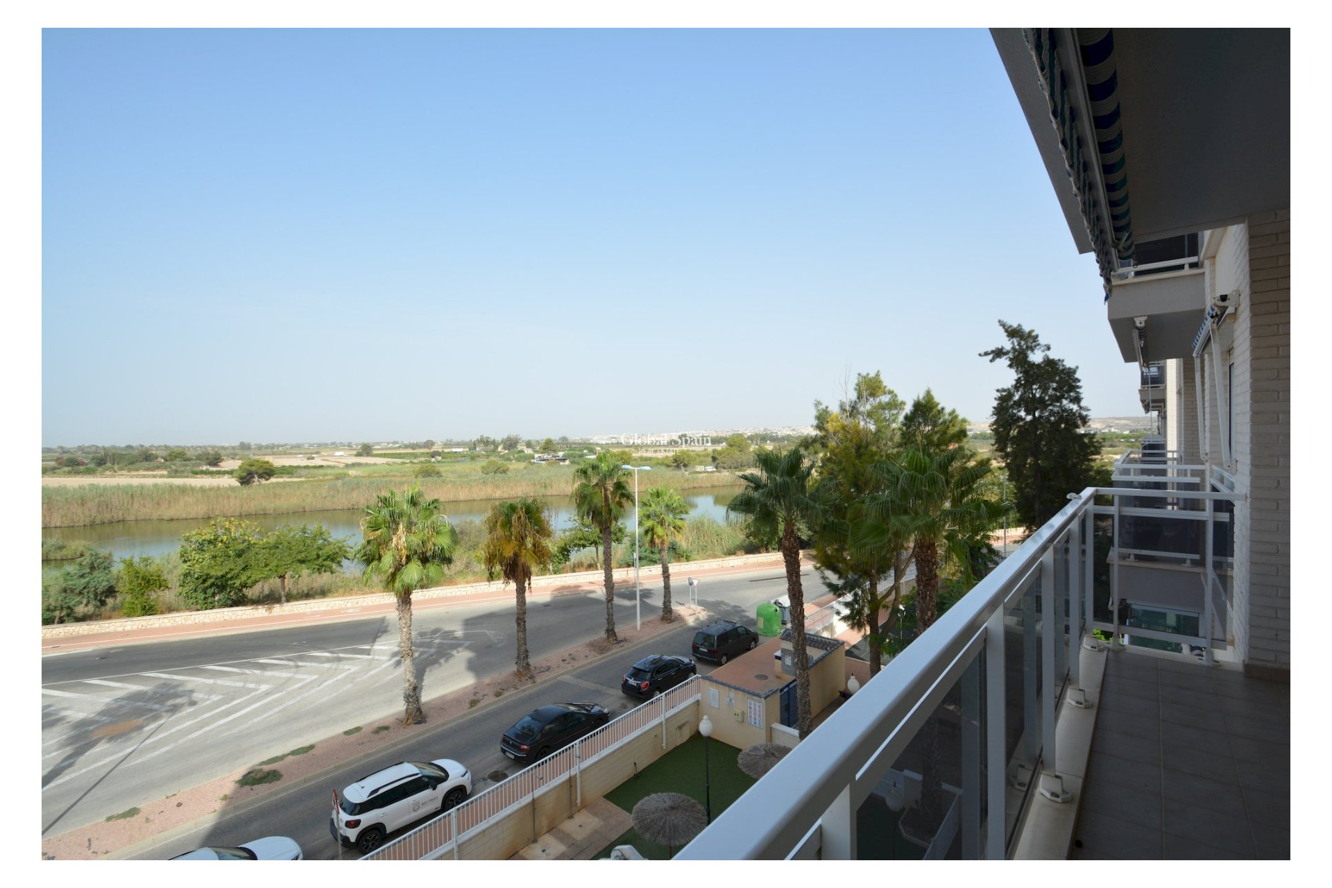 Wederverkoop - APPARTEMENT -
GUARDAMAR DEL SEGURA - Costa Blanca